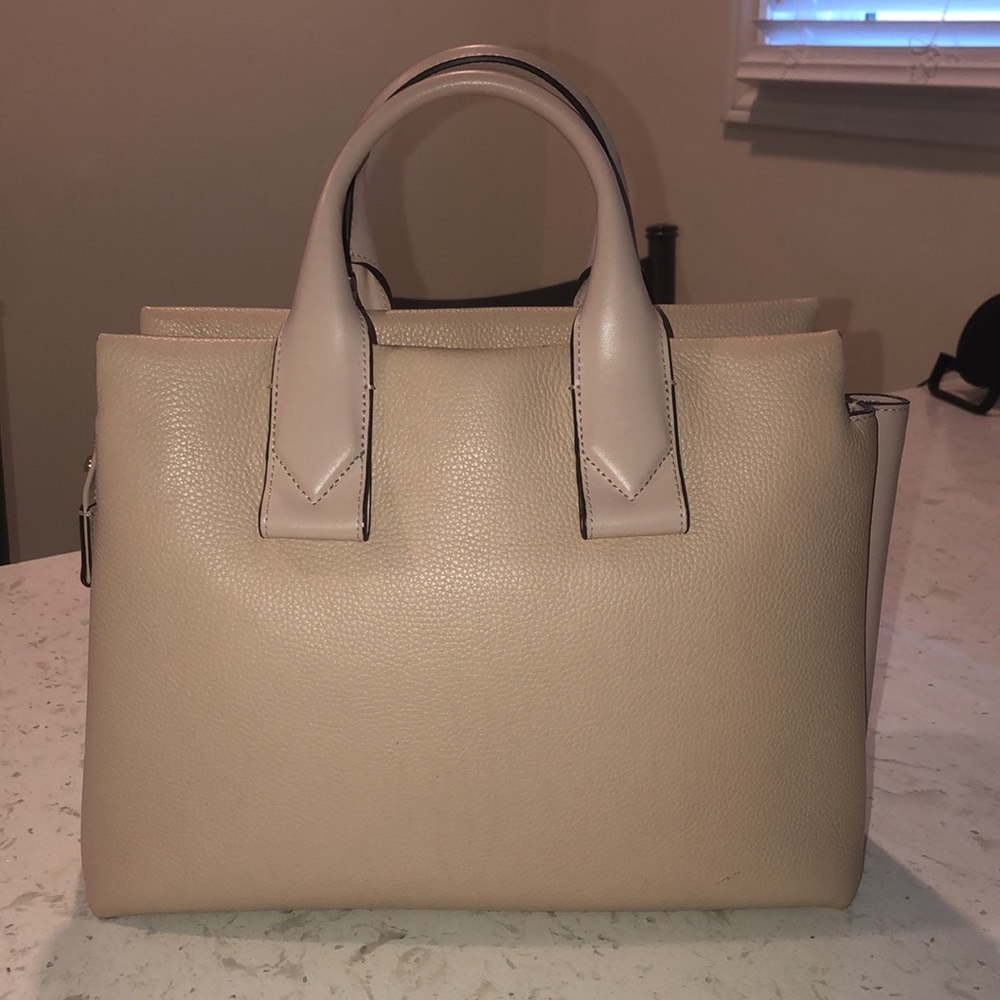 Authentic Micheal Kors Purse mint condition! - Picture 3 of 4